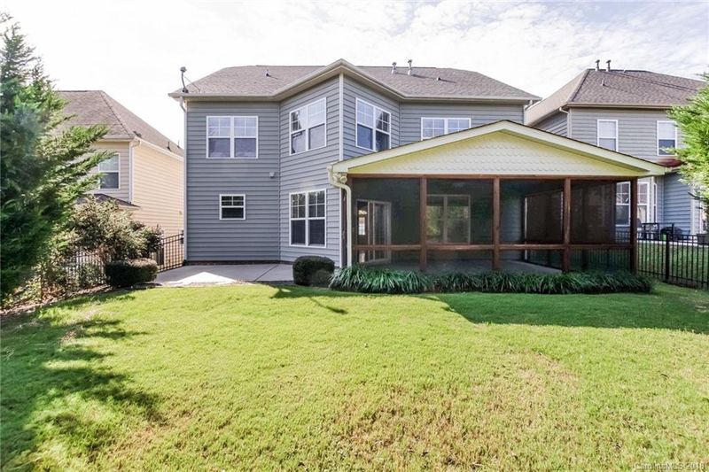 8016 Whitehawk Hill Rd, Waxhaw, NC 28173
