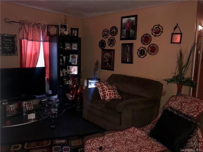 1609 N Mcdowell St, Charlotte, NC 28205