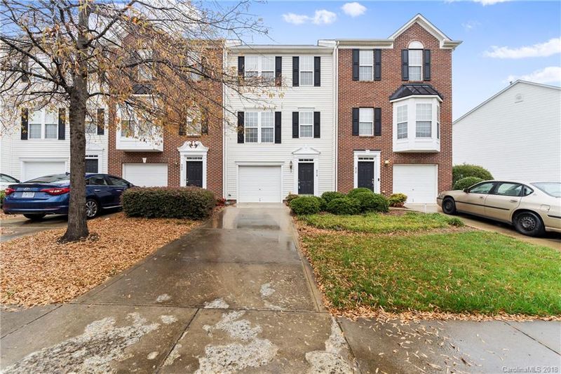 976 Tiger Ln, Charlotte, NC 28262