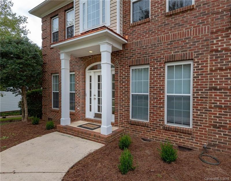 308 35th Ave NE, Hickory, NC 28601