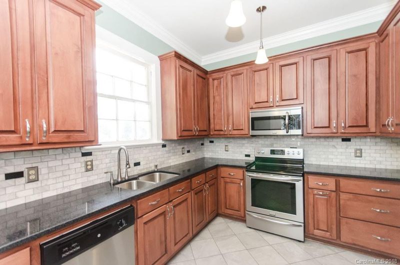 329 Congress St, Lincolnton, NC 28092