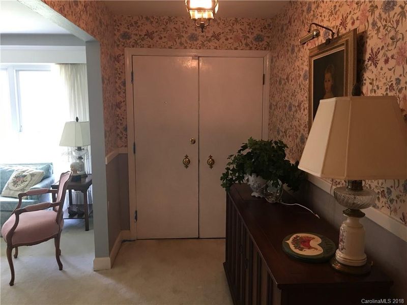 759 Lansdowne Rd, Charlotte, NC 28270