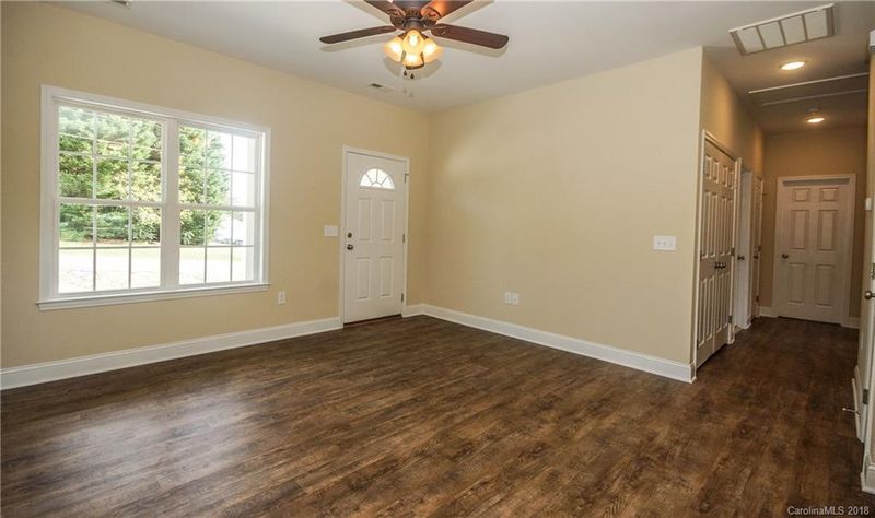 8110 Wood St, Mount Pleasant, NC 28124