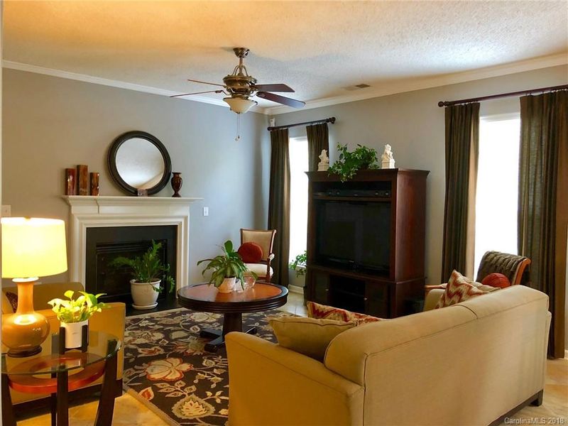 2307 Waters Trail Dr, Charlotte, NC 28216
