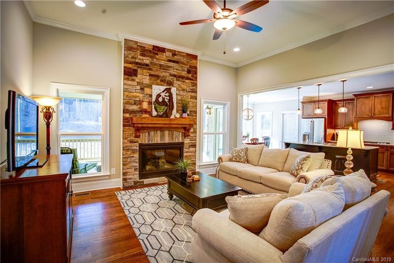 9517 Guildbrook Rd, Davidson, NC 28036