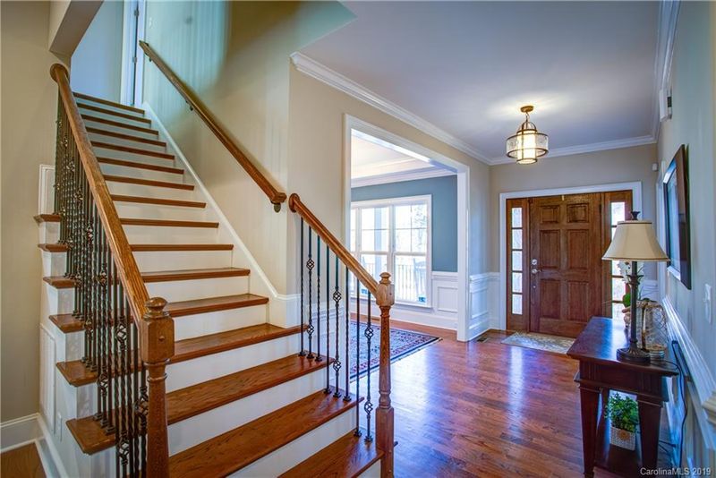 9517 Guildbrook Rd, Davidson, NC 28036