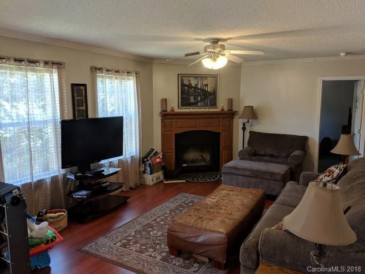 450 Cornelius Rd, Mooresville, NC 28117