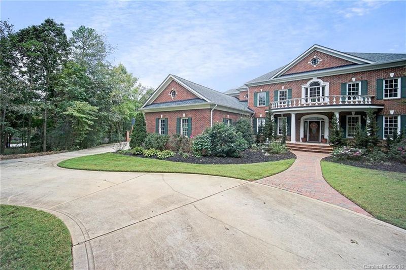 2007 Sandy Pond Ln, Waxhaw, NC 28173