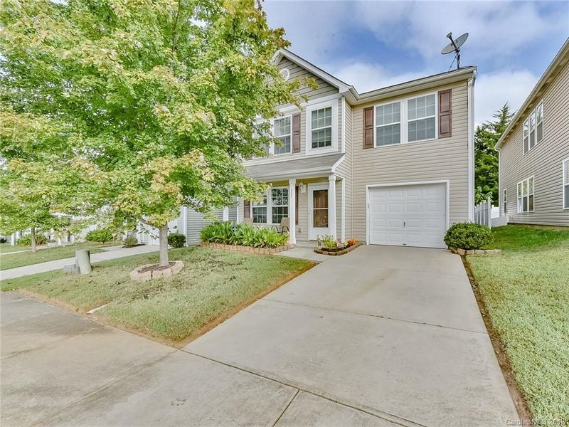 327 Morning Dew Dr, Concord, NC 28025