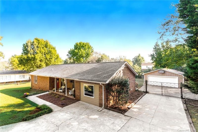1709 Andover St, Concord, NC 28027