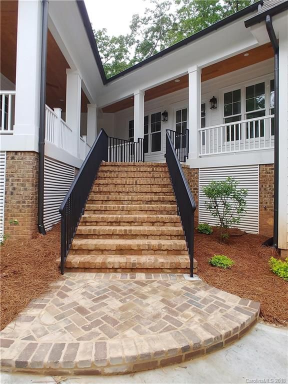 358 Windmill Ln, Waxhaw, NC 28173