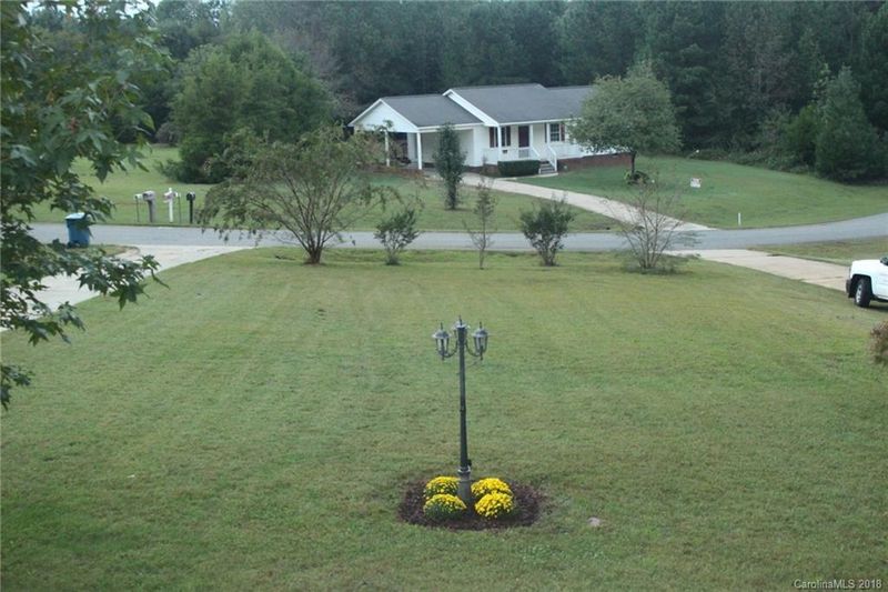 116 Doree Ln, Crouse, NC 28033