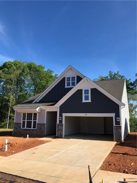 520 Ernst Point #31, Mount Holly, NC 28120