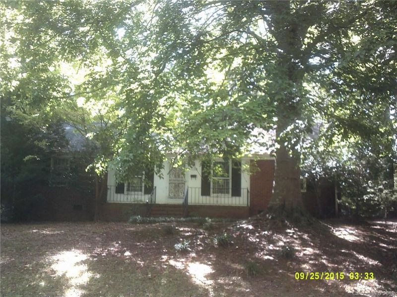 3138 Barfield Dr, Charlotte, NC 28217