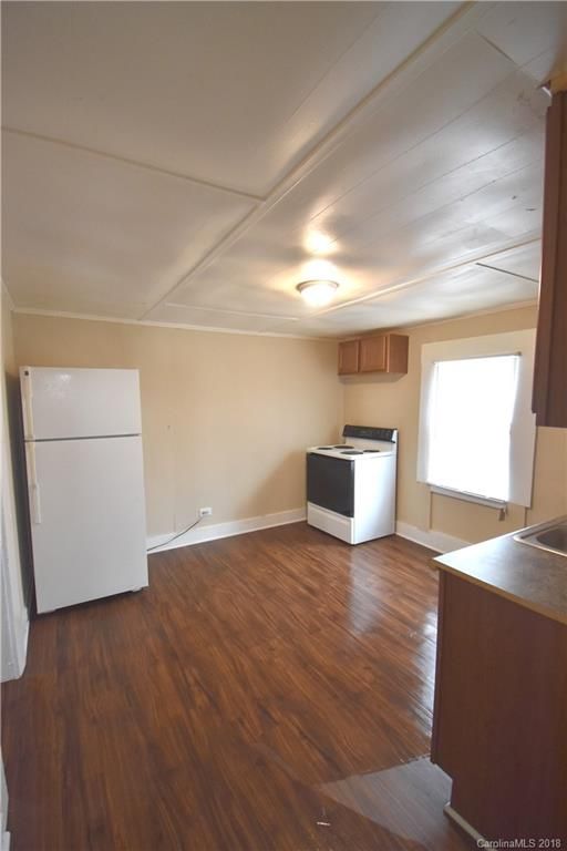 2402 S York Rd, Gastonia, NC 28052