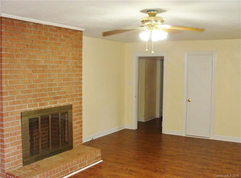 1340 33rd St SE, Conover, NC 28613