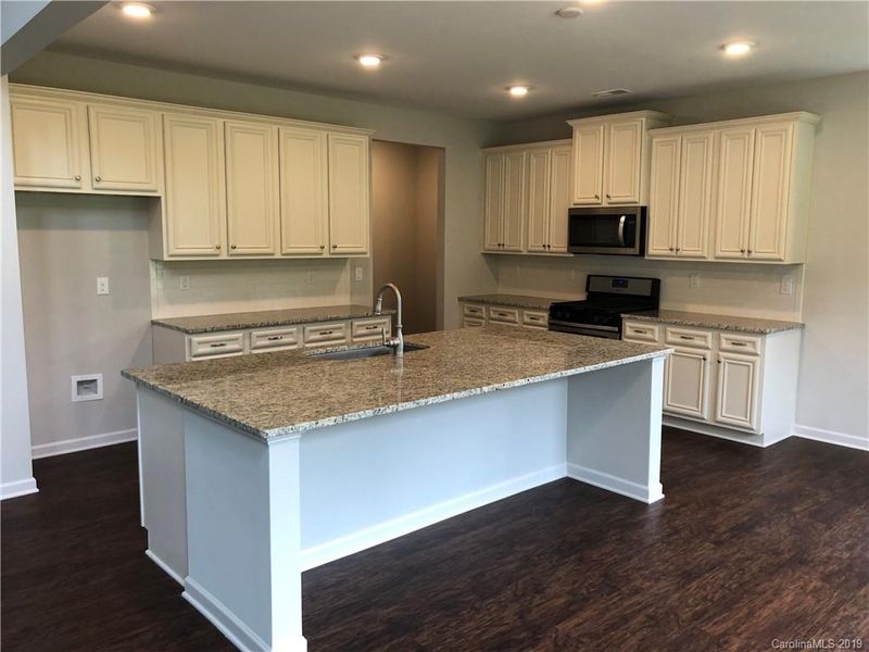 661 Iron Horse Ln #14, Midland, NC 28107