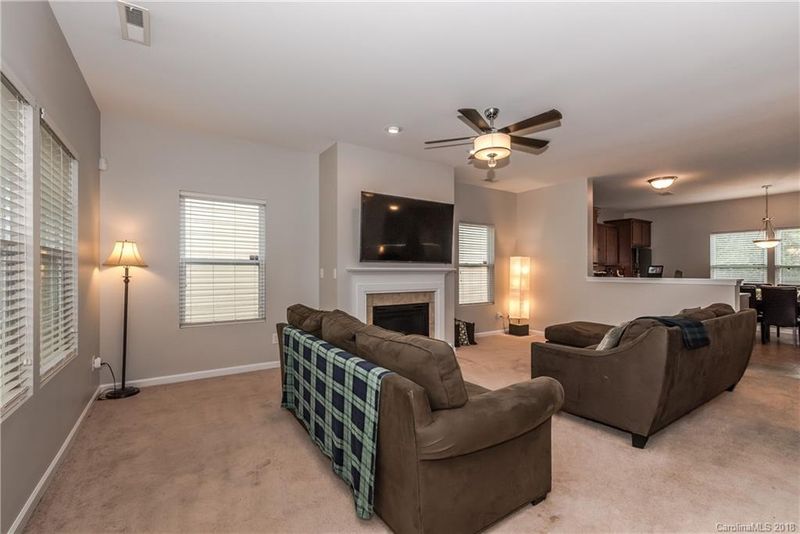 1612 Lynford Dr, Charlotte, NC 28215
