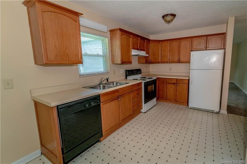 2654 Allen Rd, Charlotte, NC 28269