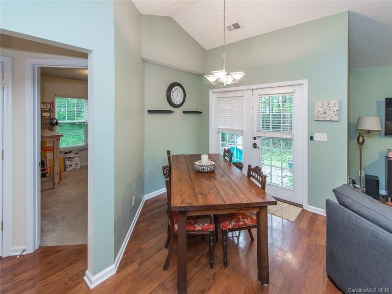 8233 Braids Bend Ct, Charlotte, NC 28269