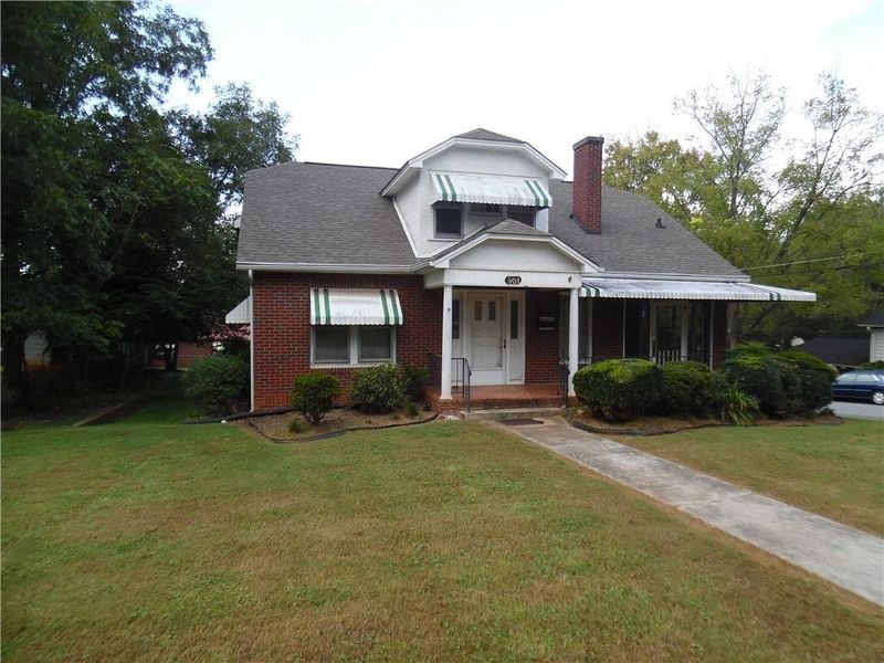 604 S Ashe Ave S, Newton, NC 28658