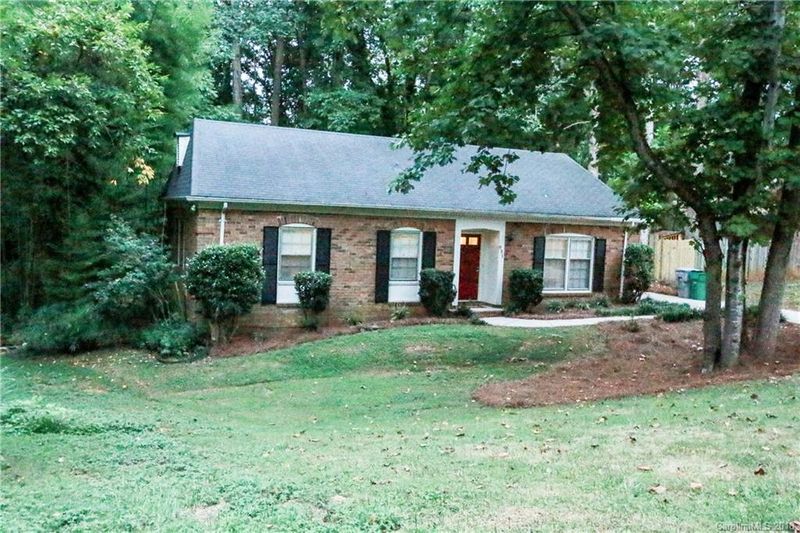 931 Pinafore Dr, Charlotte, NC 28212
