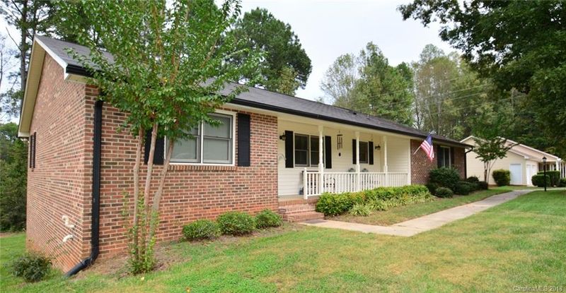 2224 Cardinal Loop, Stanley, NC 28164