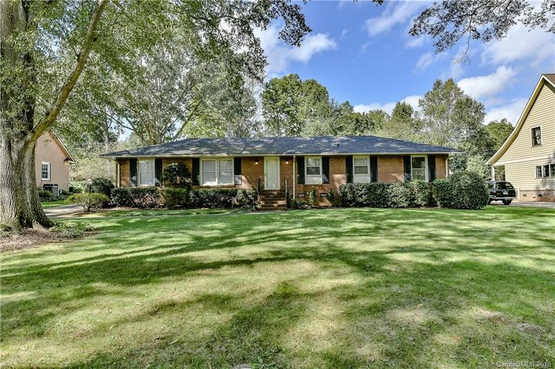 400 Lansdowne Rd #na, Charlotte, NC 28270