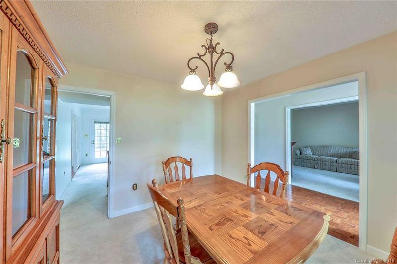 12214 Painted Tree Rd, Charlotte, NC 28226