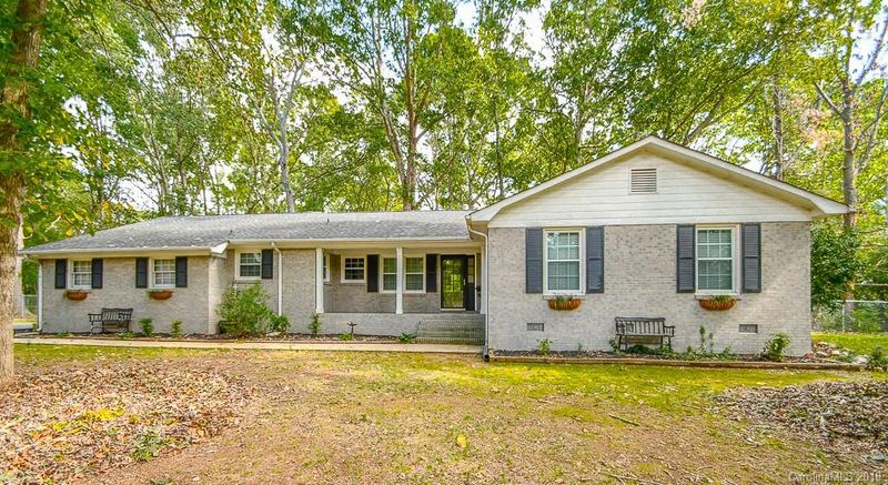 3002 Oakdale Dr, Monroe, NC 28110