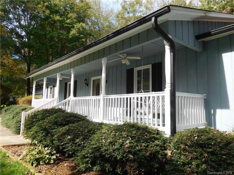 1080 Mcalway Ct, Newton, NC 28658