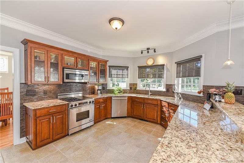 3117 Cardigan Ct, Matthews, NC 28104