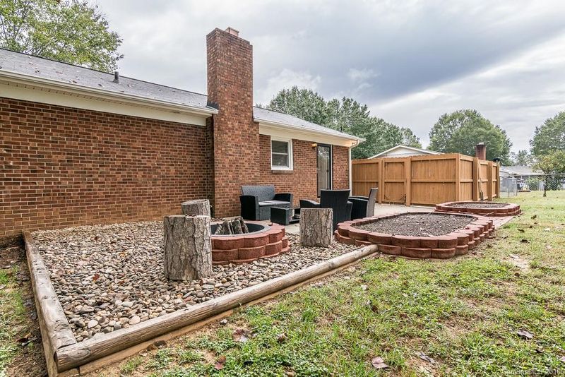 5485 Whiting Ave, Kannapolis, NC 28083