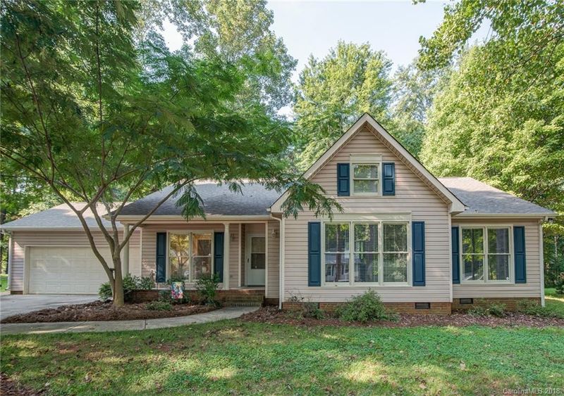 9229 Thayer Rd, Charlotte, NC 28214
