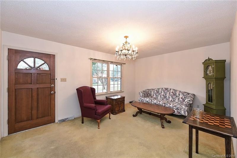 15309 Catawba Cir, Matthews, NC 28104