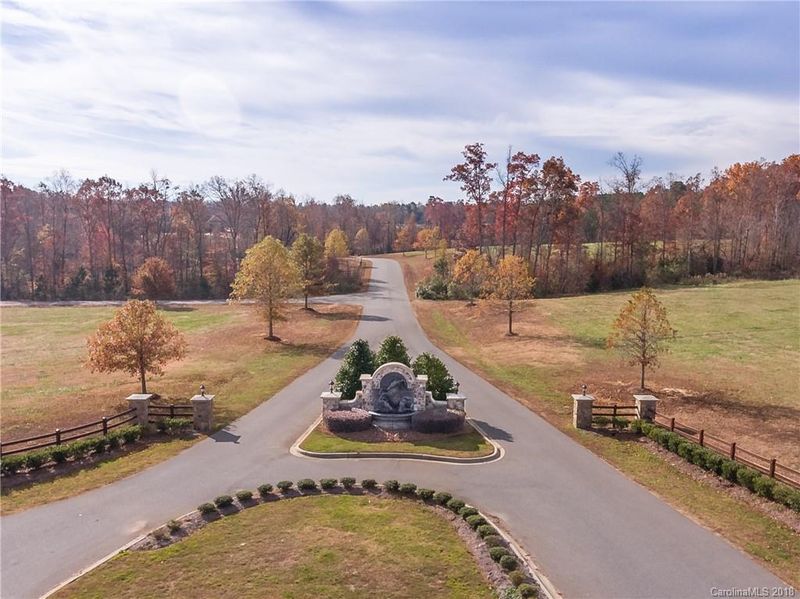 6211 Victory Ps, Waxhaw, NC 28173