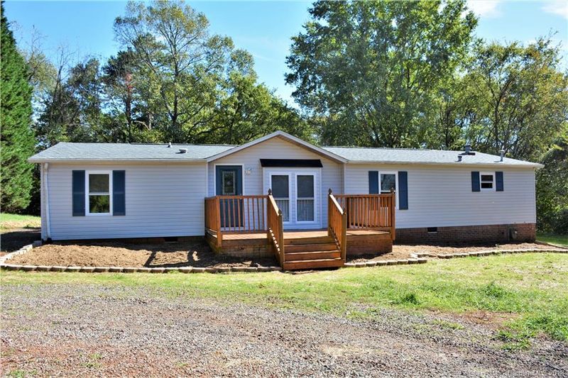 1627 S Center St, Hickory, NC 28602