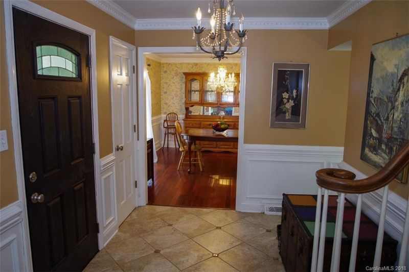 938 Sherwood Cir, Lancaster, SC 29720