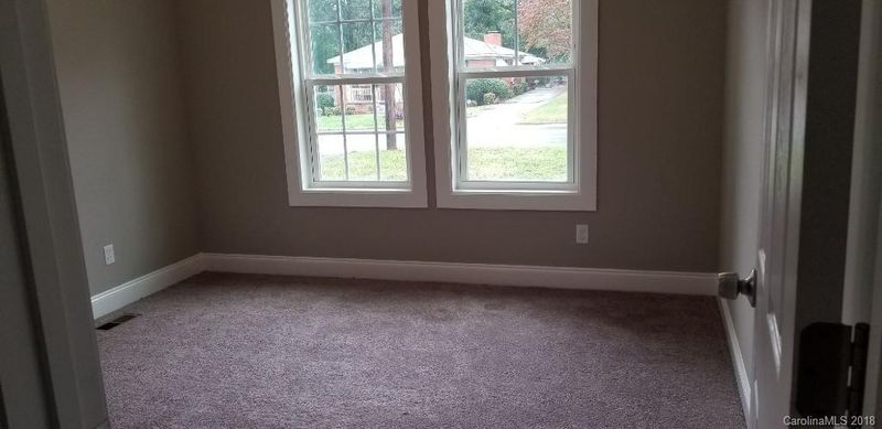 1007 Druid Cir, Charlotte, NC 28206