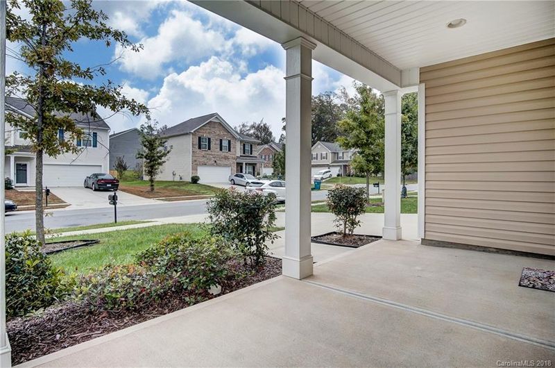 1842 Swan Dr, Charlotte, NC 28216