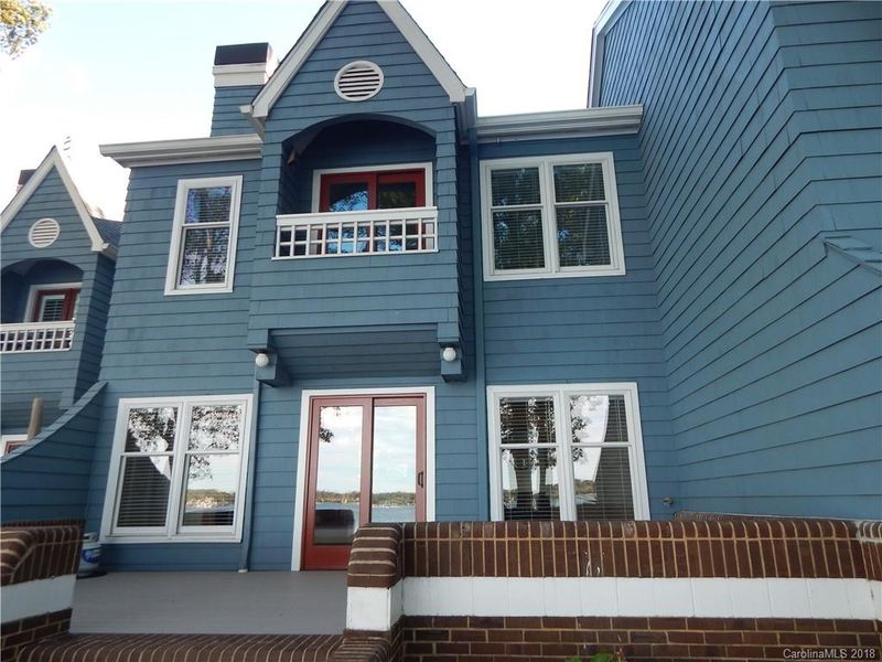 413 Northwest Dr #18 U/F 237, Davidson, NC 28036