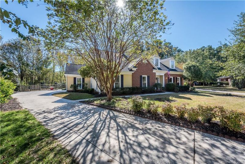 9637 Stanton Green Ct, Charlotte, NC 28277