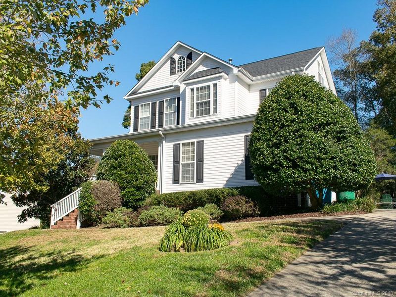 7782 Windsor Forest Pl, Harrisburg, NC 28075
