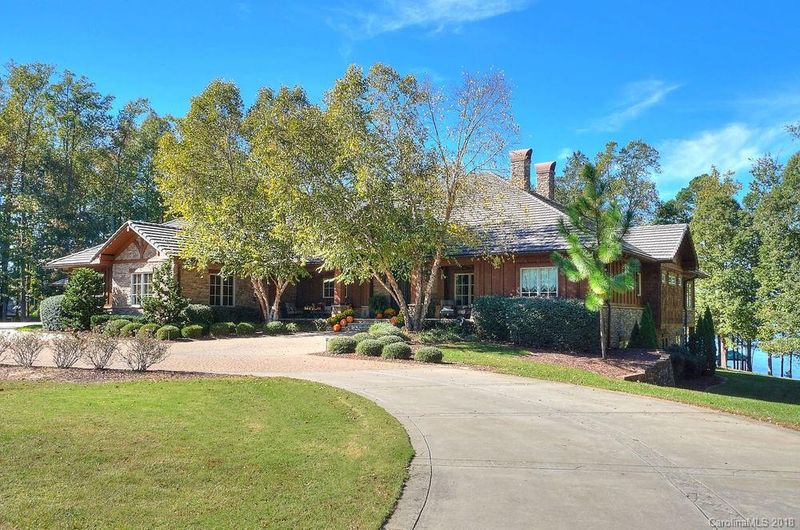 662 Langtree Rd, Mooresville, NC 28117