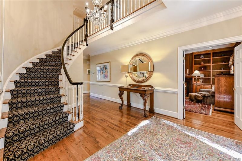 2216 Sutton Springs Rd, Charlotte, NC 28226