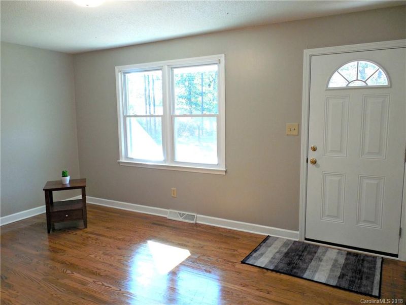 206 Daniel Dr #10, Gastonia, NC 28052
