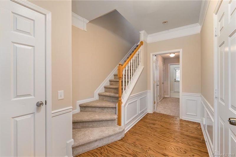 2915 Castleberry Ct, Charlotte, NC 28209