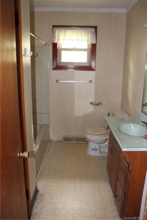 115 Safriet Rd, Statesville, NC 28625