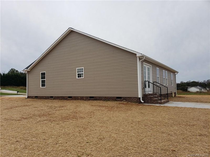 106 Tranquility Ln, Harmony, NC 28634
