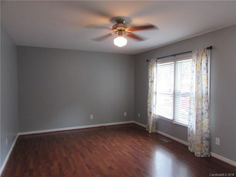 103 Hand St, Belmont, NC 28012
